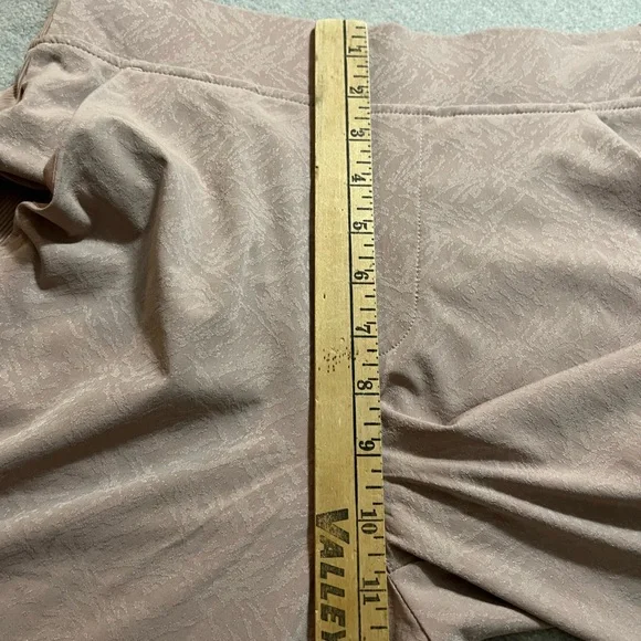 Athleta Brooklyn Textured Ankle pants Dusty pink - Picture 9 of 12